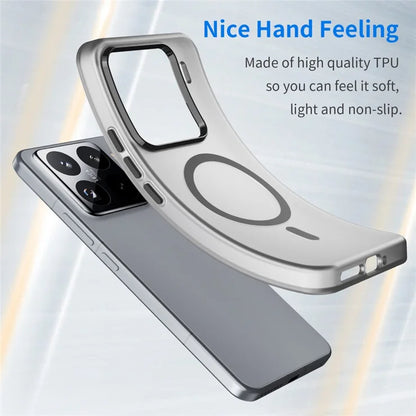 Xiaomi 15 Pro Magnetic Case TPU + PC Slim Matte Translucent Phone Cover - Black